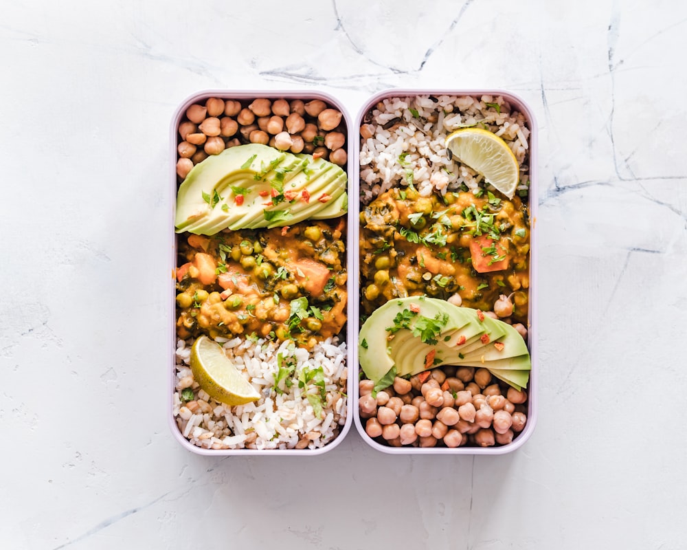 Healthy breakfast bowls with fruits and grains